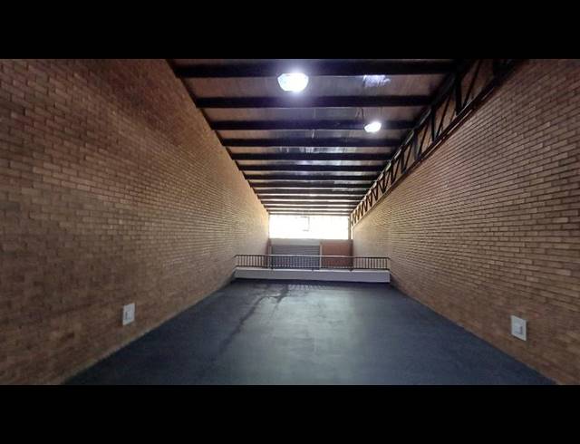 INDUSTRIAL PROPERTY TO RENT IN HENNOPSPARK